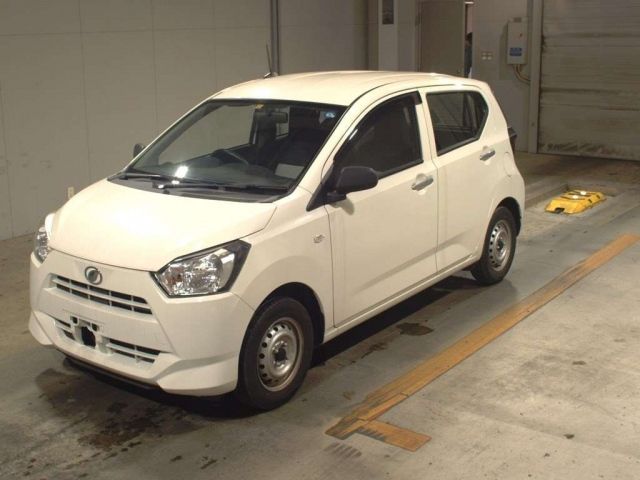 3805 DAIHATSU MIRA E S LA350S 2018 г. (TAA Kyushu)